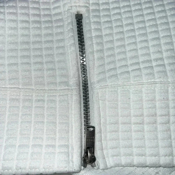 Buckle Black Womens White Waffle Grid Sweatshirt G11 - Picture 4 of 6